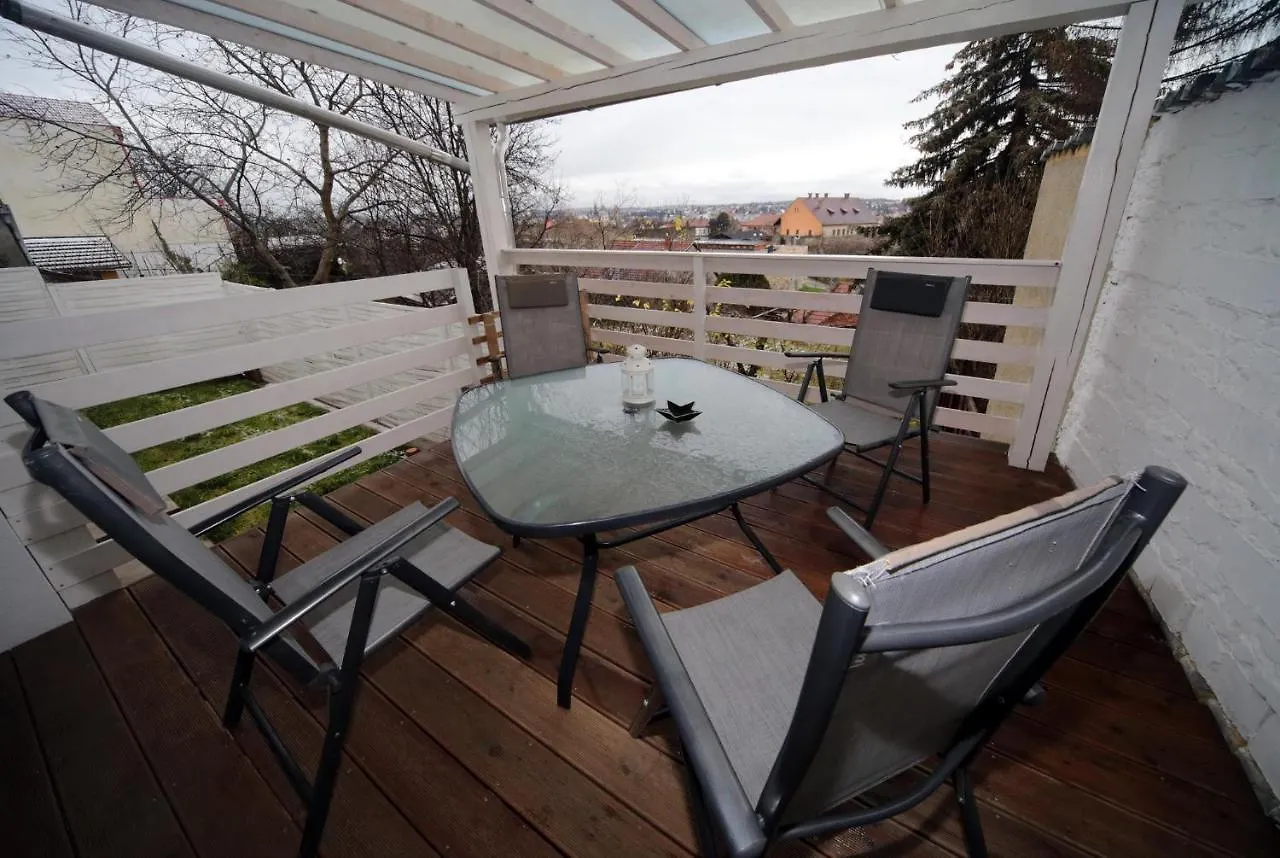 Etoile Apartman Eger Hungary