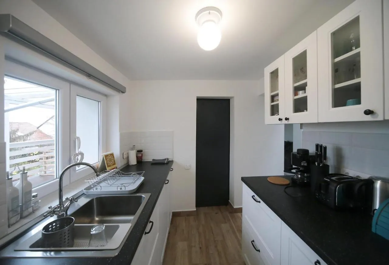 Apartment Etoile Apartman Eger